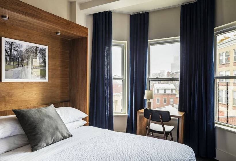 스탠다드 룸 더블 침대, Found Hotel Boston Common