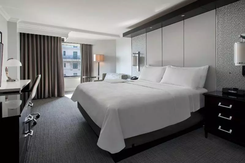 اتاق استاندارد با تخت بزرگ برای معلولان, Jw Marriott Washington, Dc