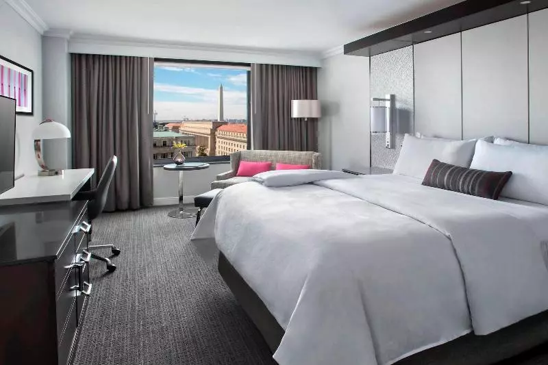 اتاق استاندارد با تخت بزرگ برای معلولان, Jw Marriott Washington, Dc