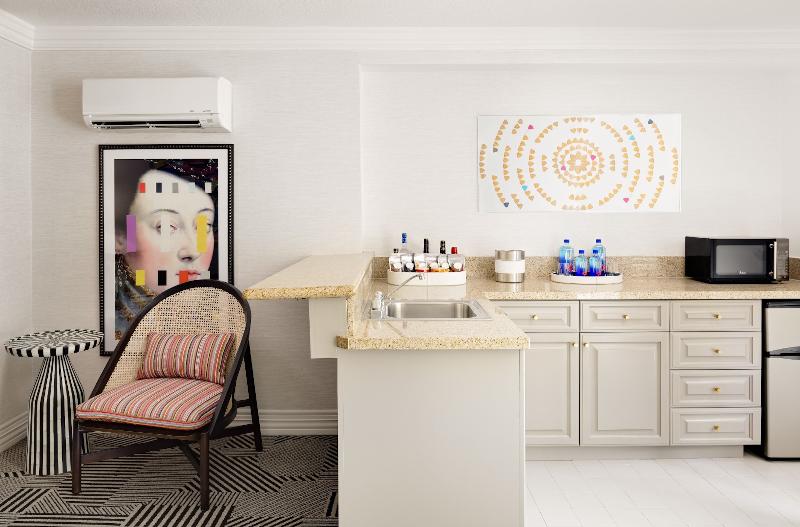 带大床的套房, Le Parc At Melrose