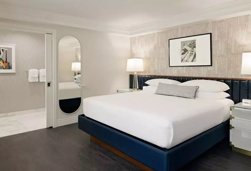 سوئیت پریمیوم, Le Parc At Melrose