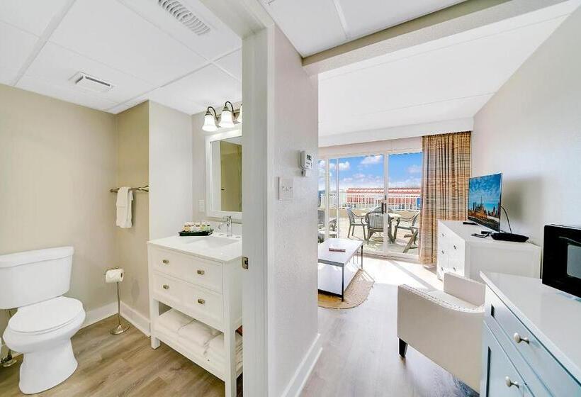 带大床的套房, Montreal Beach Resort