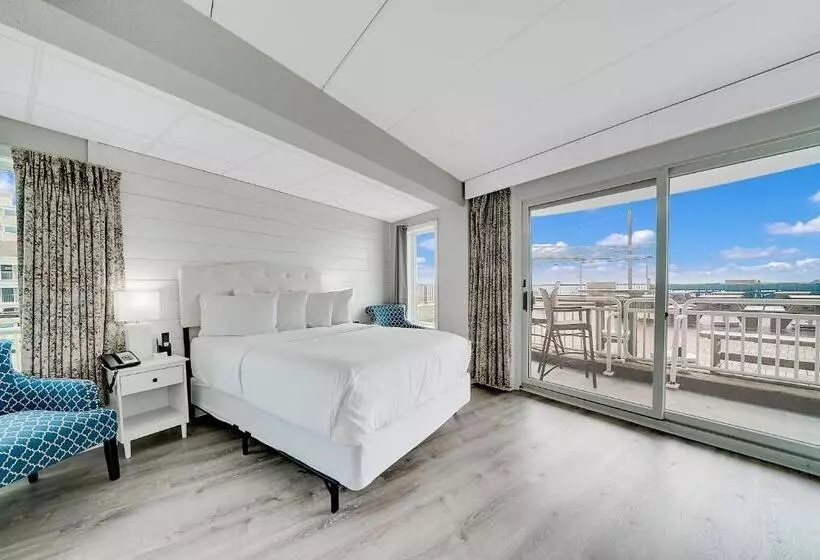 オーシャンビュースタンダードルームテラス付き, Montreal Beach Resort