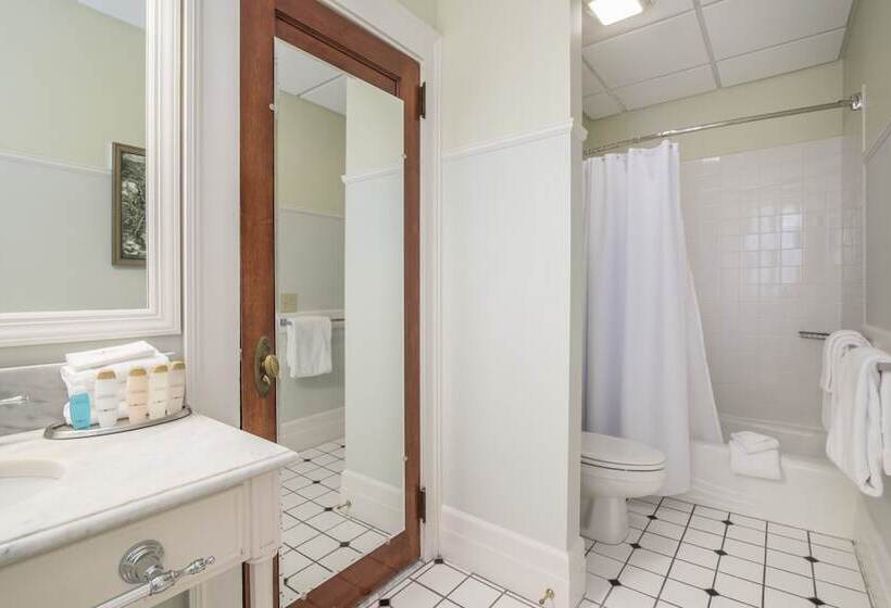 Номер Премиум, Omni Mount Washington Resort & Spa