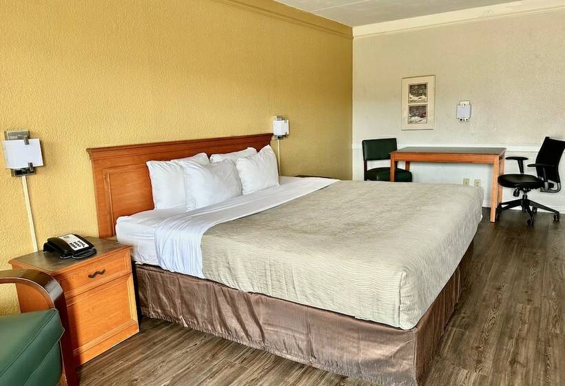 غرفه قياسيه سريرين مزدوجين, Quality Inn Nacogdoches Near University
