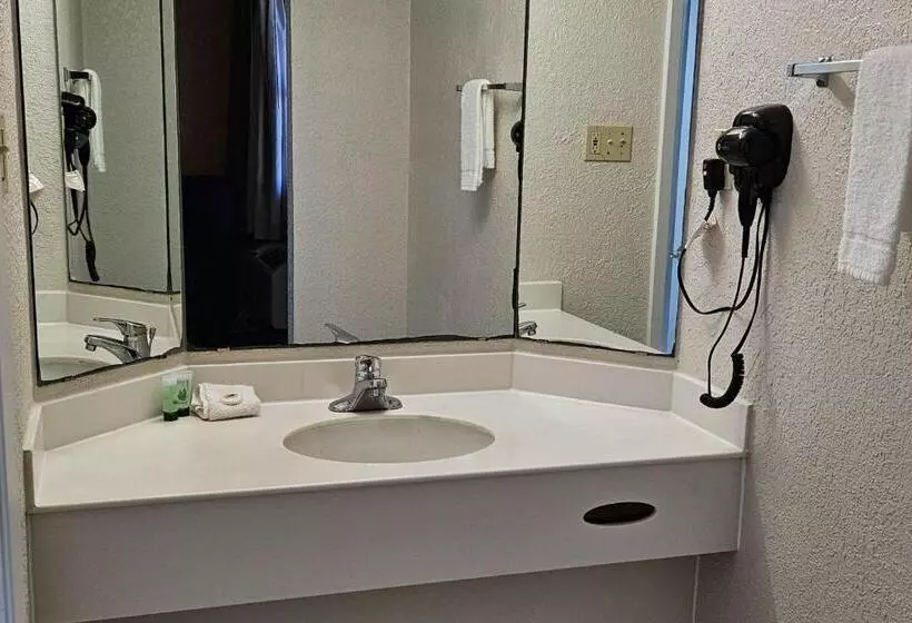 Standard-huone King-vuode, Quality Inn Nacogdoches Near University