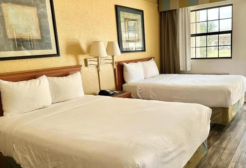 Номер Стандарт 2 Двуспальные Кровати, Quality Inn Nacogdoches Near University