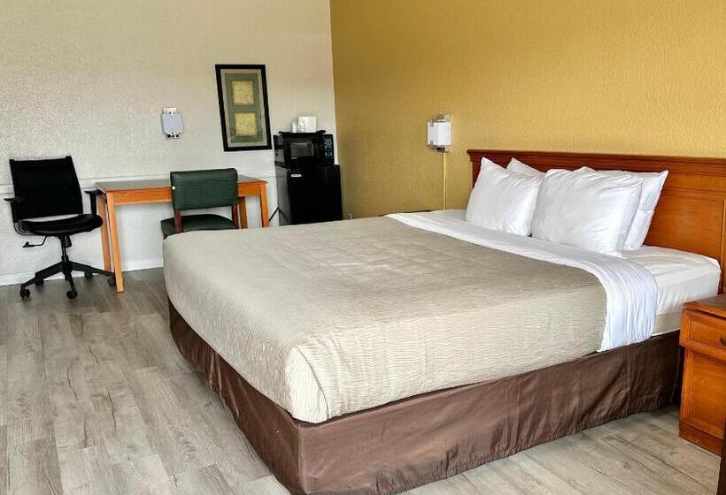 غرفة قياسية سرير كينج, Quality Inn Nacogdoches Near University