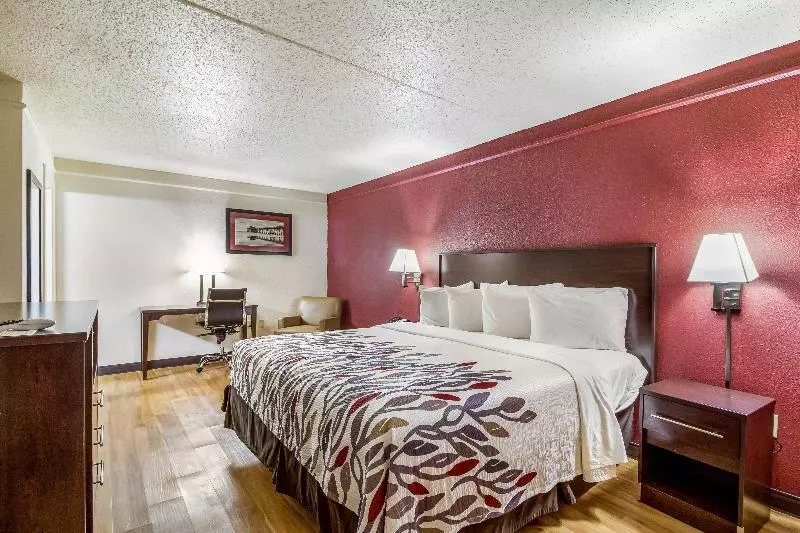 キングサイズベッドのデラックスルーム, Red Roof Inn Houston East  I10