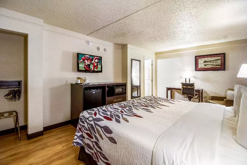 キングサイズベッドのデラックスルーム, Red Roof Inn Houston East  I10