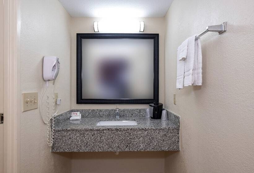 غرفة ديلوكس لذوى الاحتياجات الخاصة, Red Roof Inn Houston North   Fm1960 & I 45