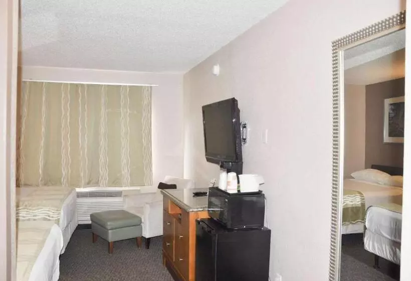 اتاق استاندارد با 2 تخت دوبل, Bison Inn & Suites On University