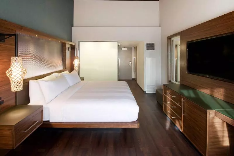 اتاق استاندارد با تخت بزرگ, Seattle Airport Marriott