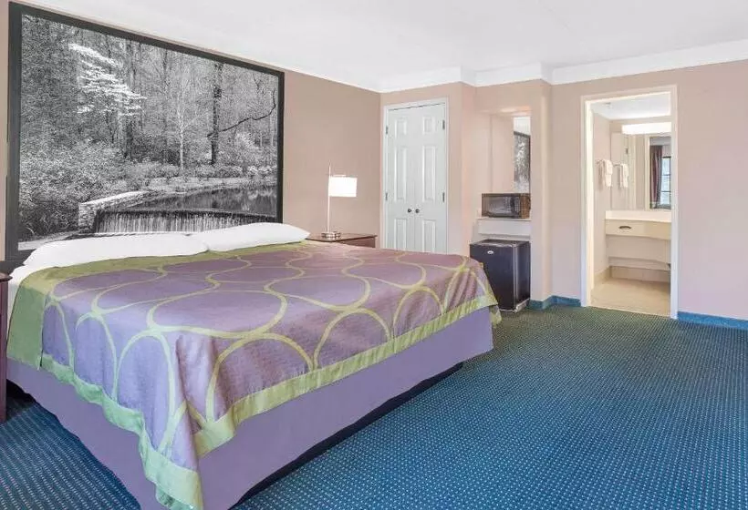 キングサイズベッドのスタンダードルーム, Super 8 By Wyndham Austell/six Flags