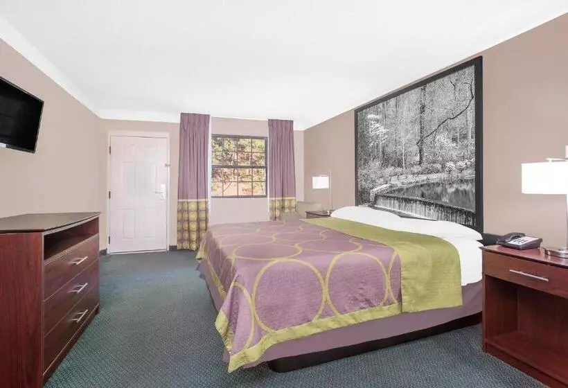 身障者適用キングサイズベッドルーム, Super 8 By Wyndham Austell/six Flags