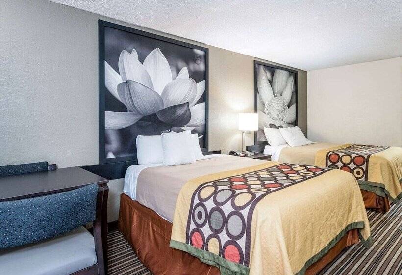 غرفه قياسيه سريرين مزدوجين, Super 8 By Wyndham Monroe