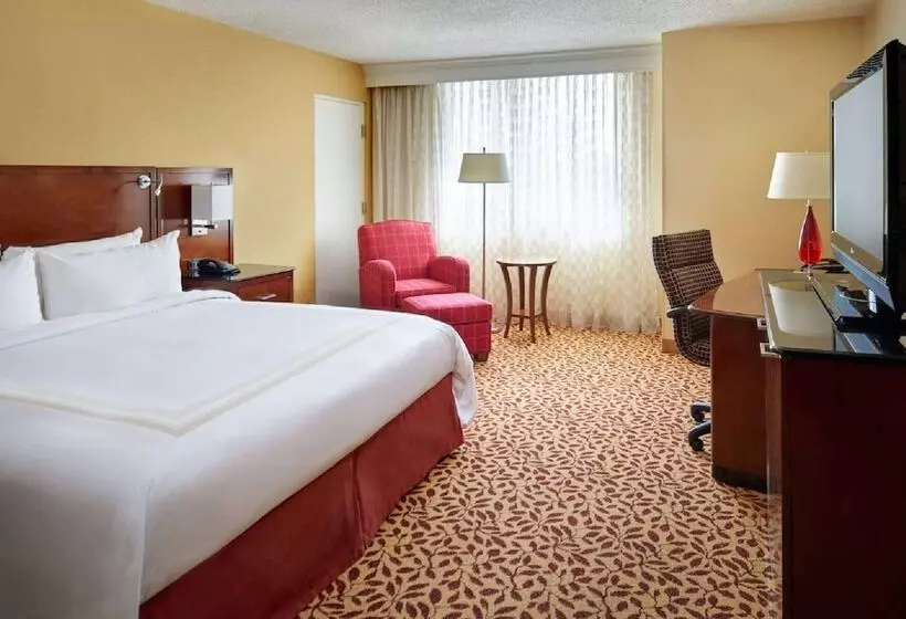 Deluxe-huone Soveltuu Liikuntarajoitteisille, Wyndham Cleveland Airport