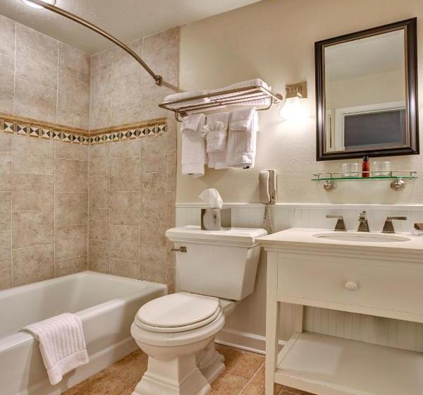 חדר סטנדרט שתי מיטות זוגיות, Kingsmill Resort