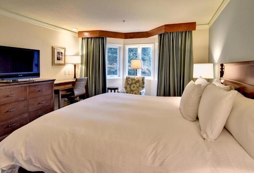 חדר דחוקס עם מיטת קינג, Kingsmill Resort