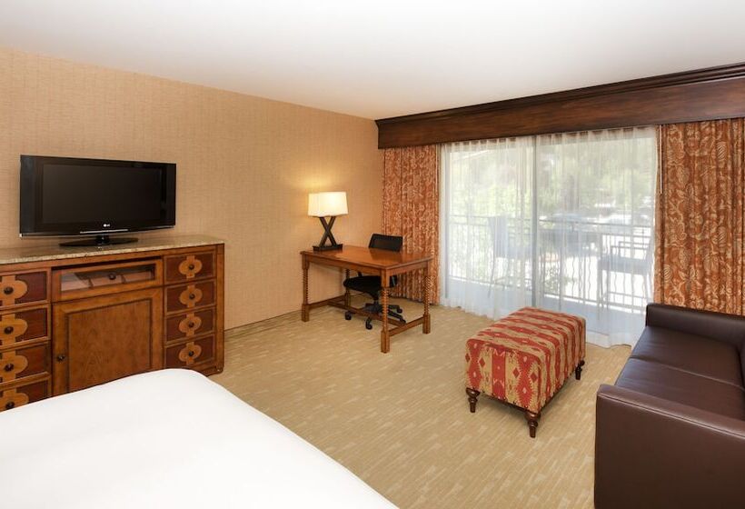 스탠다드 룸 더블 침대, Lake Arrowhead Resort And Spa