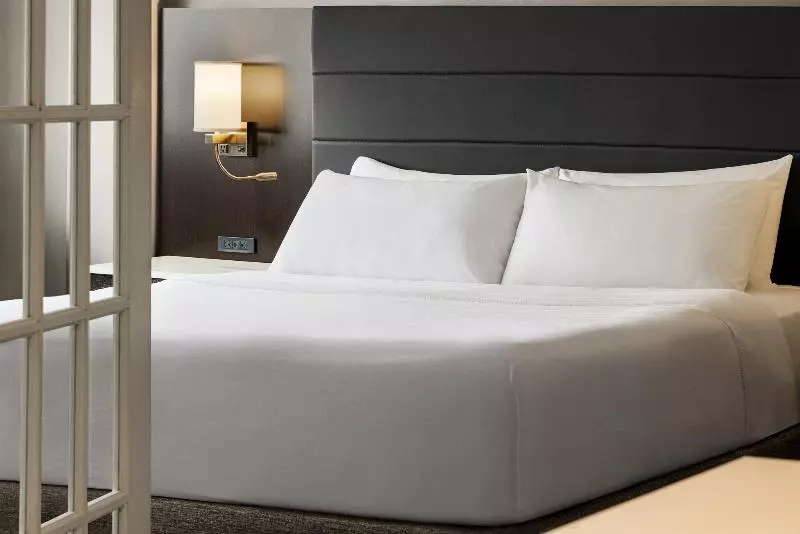 سوییت, Crowne Plaza Knoxville Downtown University By Ihg