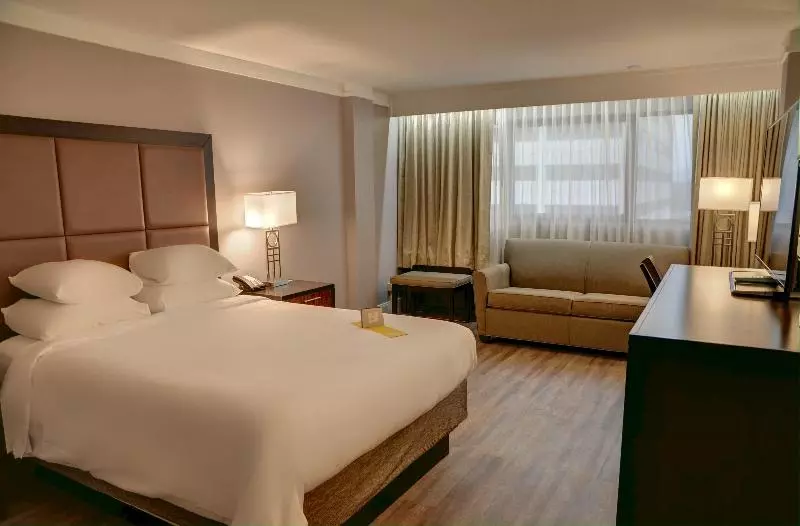 スタンダードルーム, Crowne Plaza Knoxville Downtown University, An Ihg