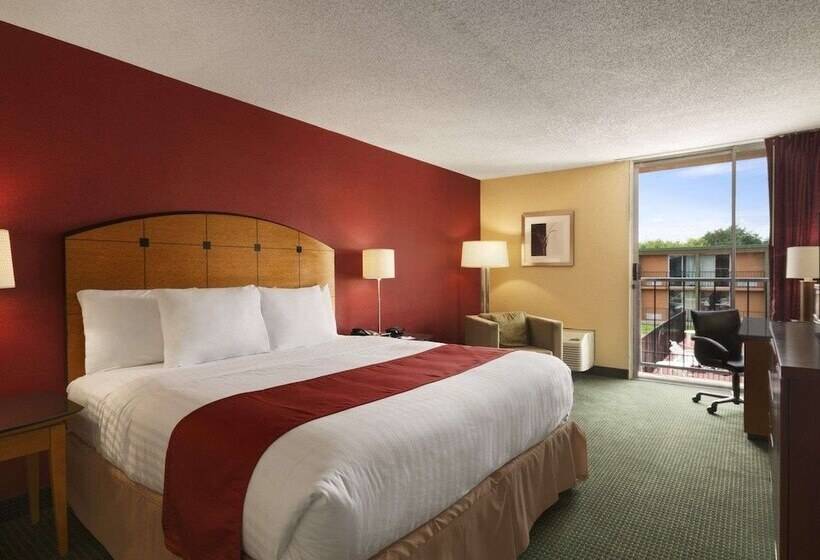 جناح, Baymont By Wyndham Salem Roanoke Area