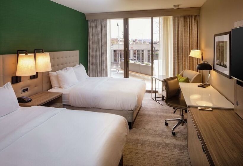 스탠다드 룸 더블 침대 2개, Hilton Birmingham Downtown At Uab