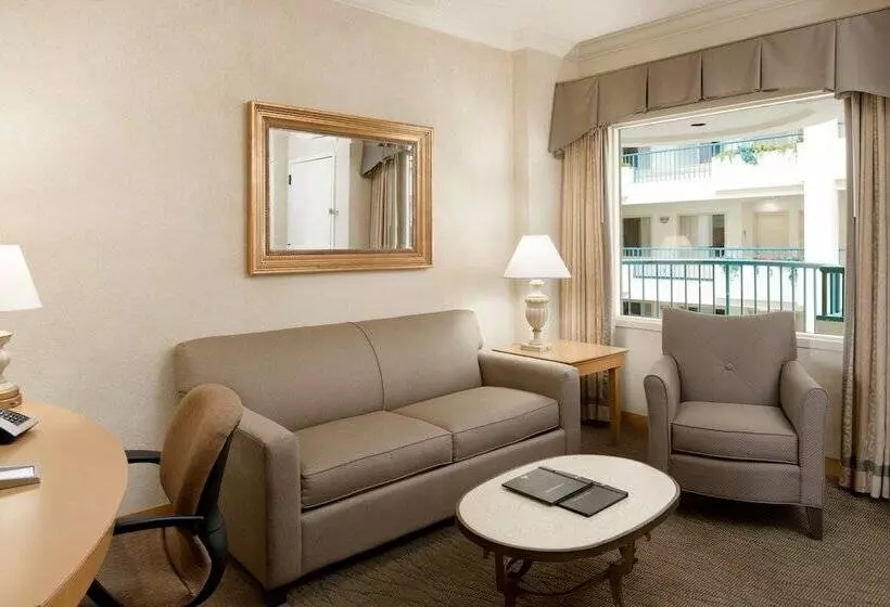身障者適用スイートルーム, Hilton Boca Raton Suites