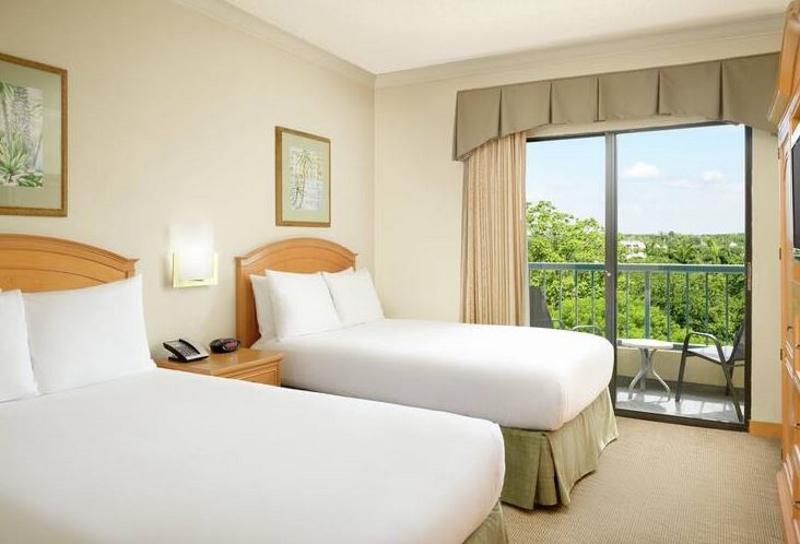 جناح لذوى الاحتياجات الخاصة, Hilton Boca Raton Suites