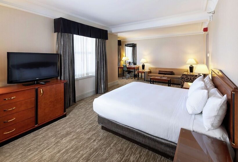 Mini Suite, Hilton Cincinnati Netherland Plaza
