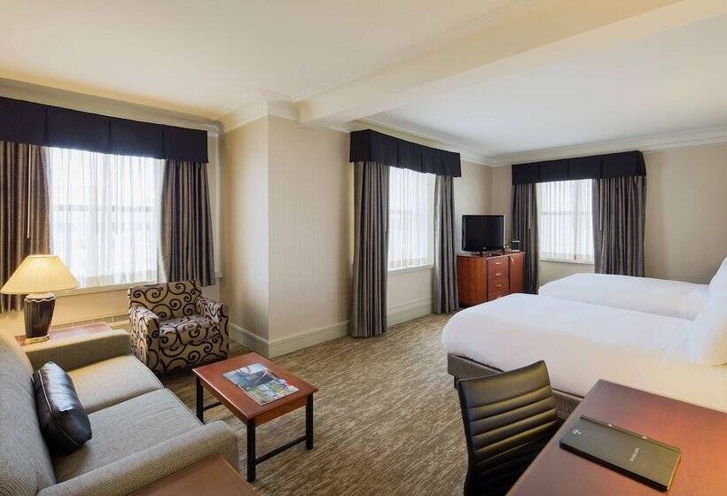 Mini Suite, Hilton Cincinnati Netherland Plaza