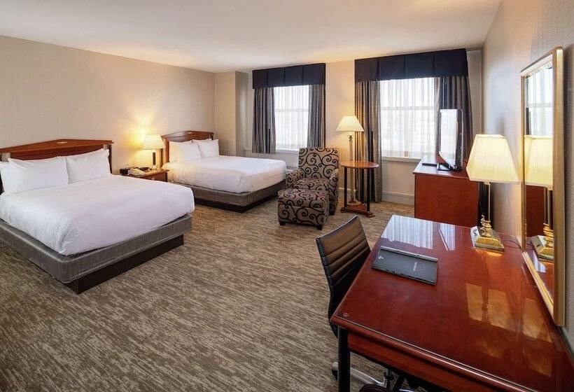 סוויטה, Hilton Cincinnati Netherland Plaza