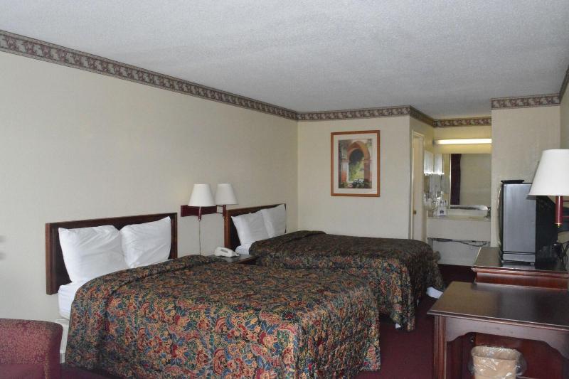 غرفة قياسية, Knights Inn Hurricane Mills