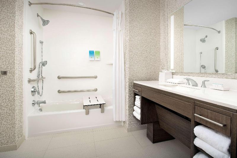 اتاق استاندارد برای معلولان, Pacific Terrace