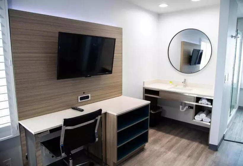 اتاق استاندارد با تخت بزرگ, Pico Rivera Inn And Suites