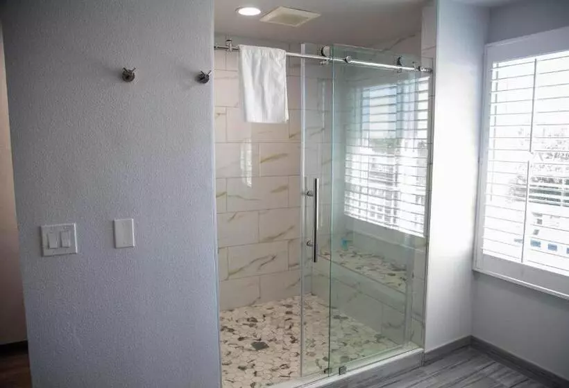 اتاق استاندارد با تخت بزرگ, Pico Rivera Inn And Suites