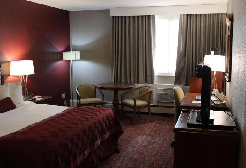 اتاق استاندارد با تخت بزرگ, Ramada By Wyndham Grand Forks