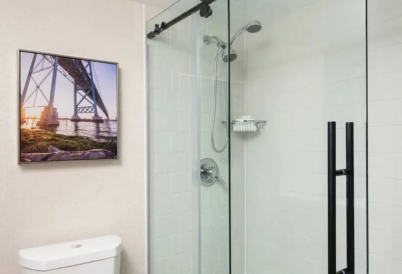 ２ダブルベッドのスタンダードルーム, Sheraton Detroit Novi