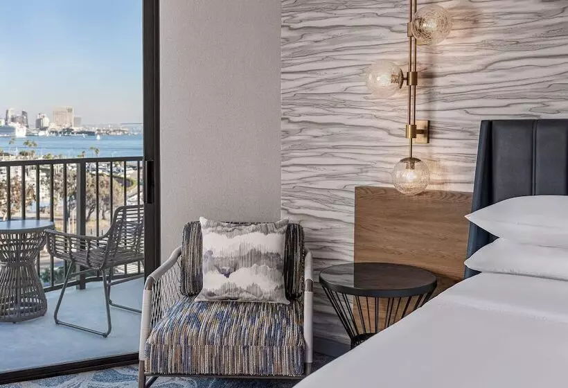 اتاق لوکس با چشم‌انداز, Sheraton San Diego Resort
