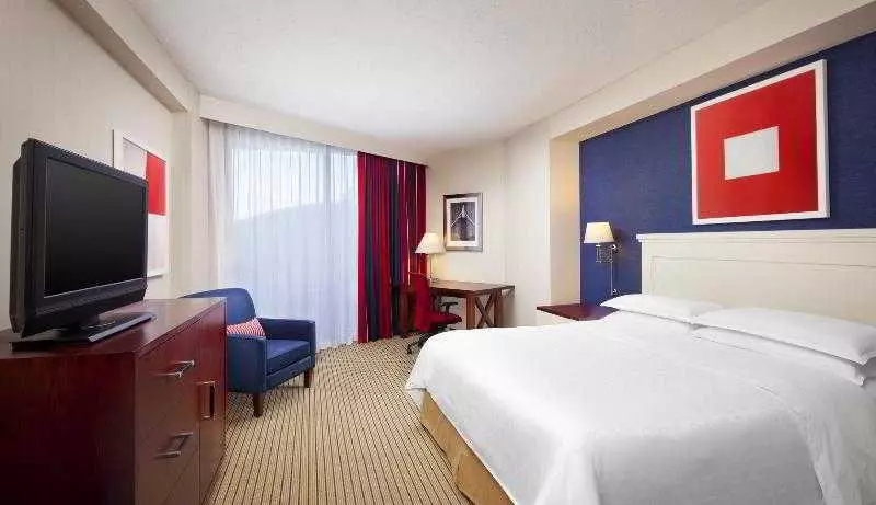 Standard-huone King-vuode, Sheraton San Diego Resort