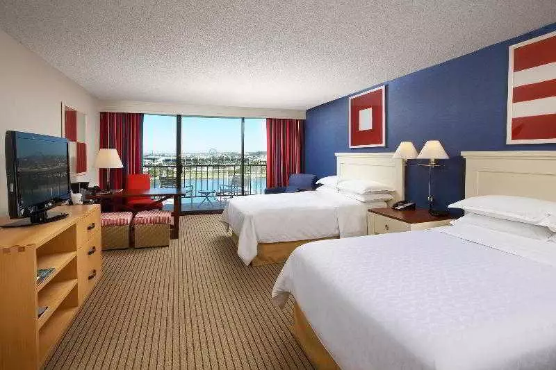 Standard-huone Queen-vuode, Sheraton San Diego Resort