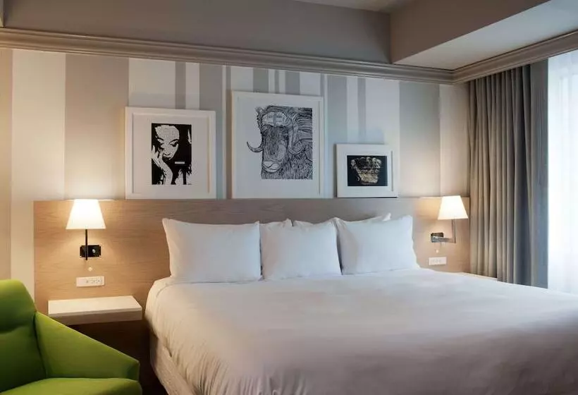 اتاق دلوکس مخصوص معلولین, The Royal Sonesta Minneapolis Downtown