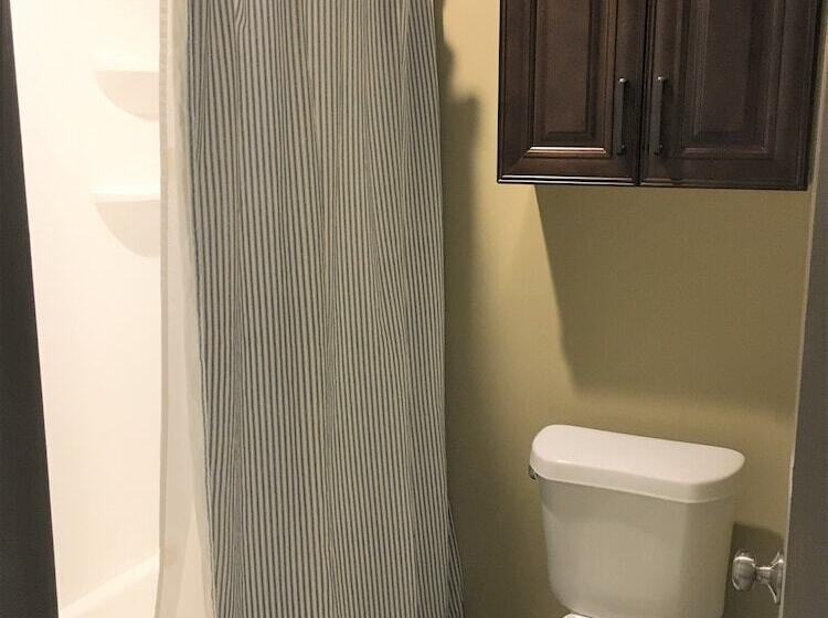 豪华套房, Annabell Gardens