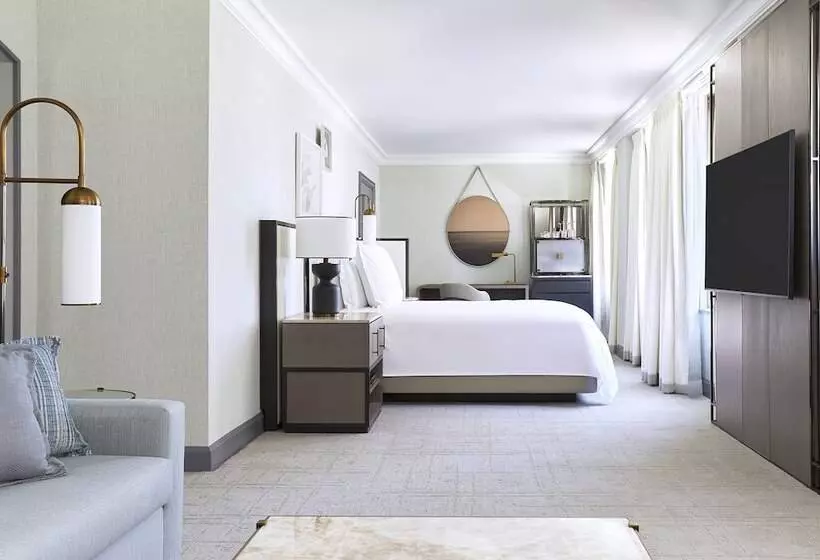 استودیو استاندارد با تخت کینگ, Beverly Wilshire, A Four Seasons