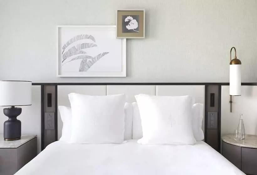 اتاق استاندارد با 2 تخت دوبل, Beverly Wilshire, A Four Seasons