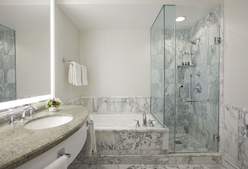 اتاق استاندارد با تخت دوبل, Beverly Wilshire, A Four Seasons