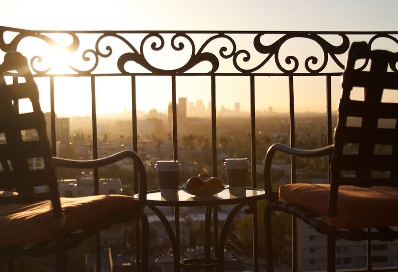 مجموعه ویستا شهر, Beverly Wilshire, A Four Seasons