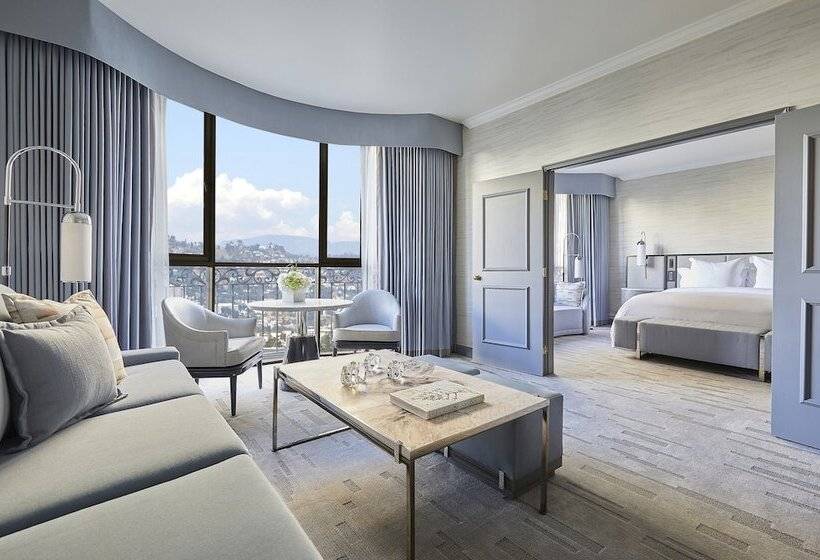 جناح مزوَّد بشرفة, Beverly Wilshire, A Four Seasons