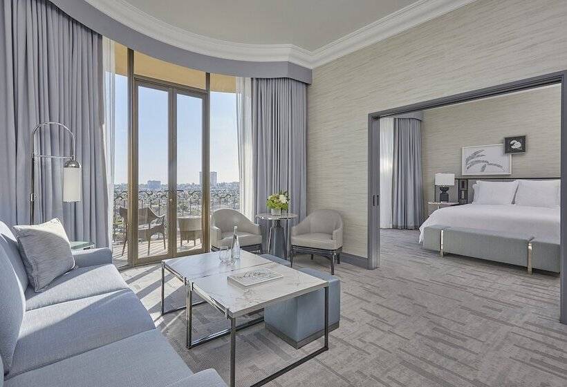 Люкс с Балконом, Beverly Wilshire, A Four Seasons